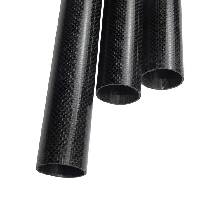 Προσαρμοσμένο μέγεθος Carbon Fiber Straight Tube για Outrigger Canoe Δυνατότητα χειριστή κουπί